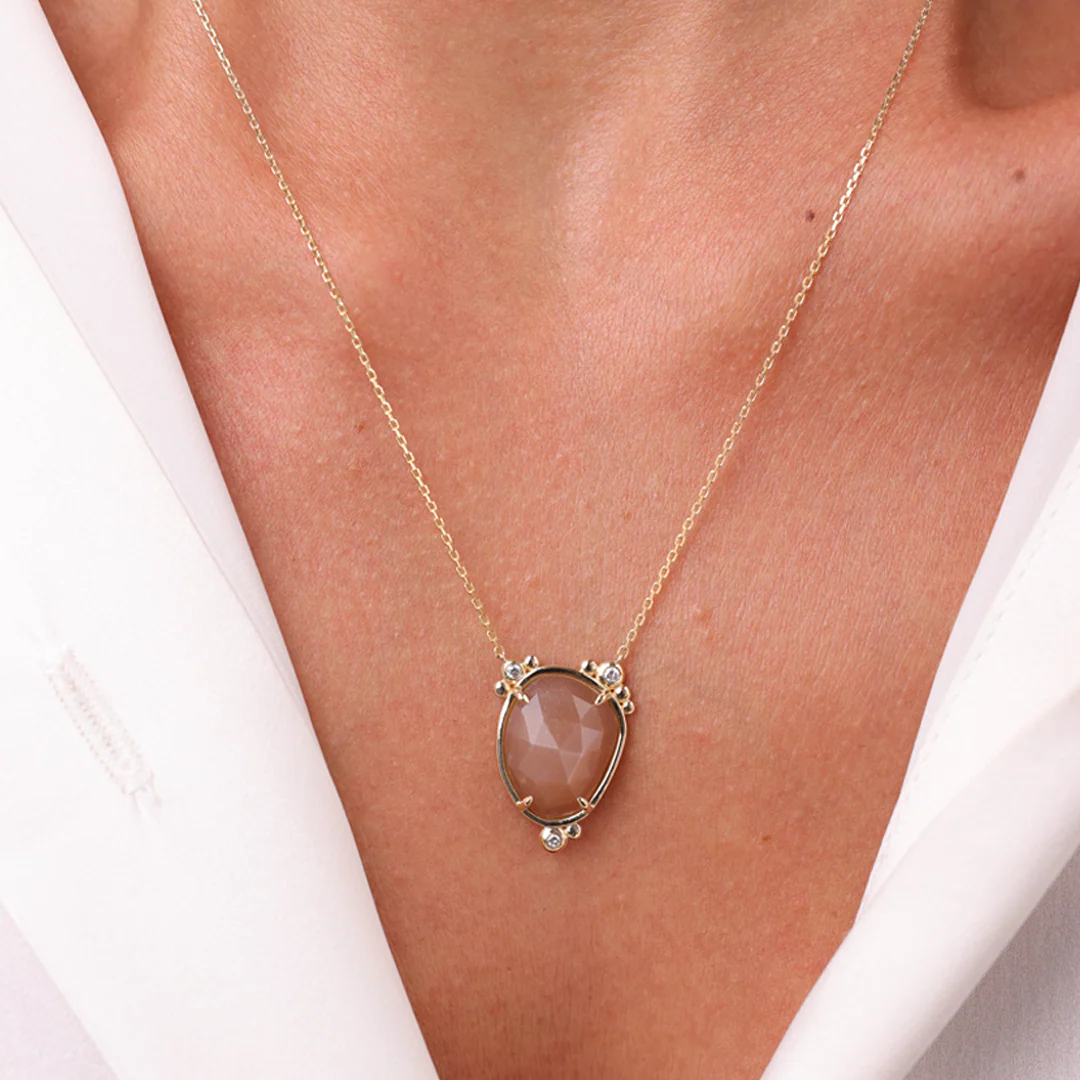 14K Gold Oval Moonstone Necklace with 3 Diamonds - Image 4