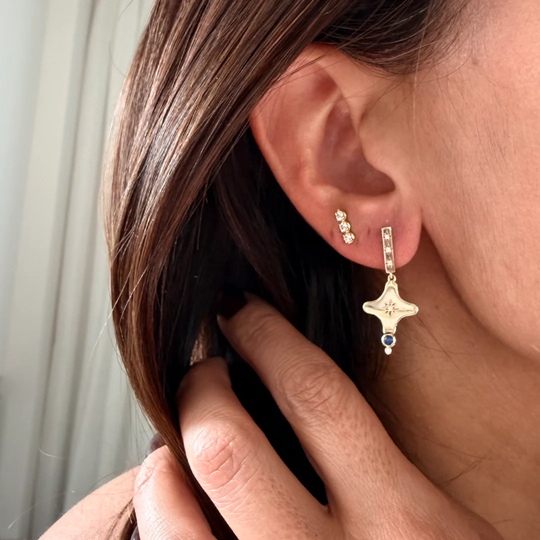 14K Gold Star-Shaped Earring with Diamonds & Sapphire - Image 2