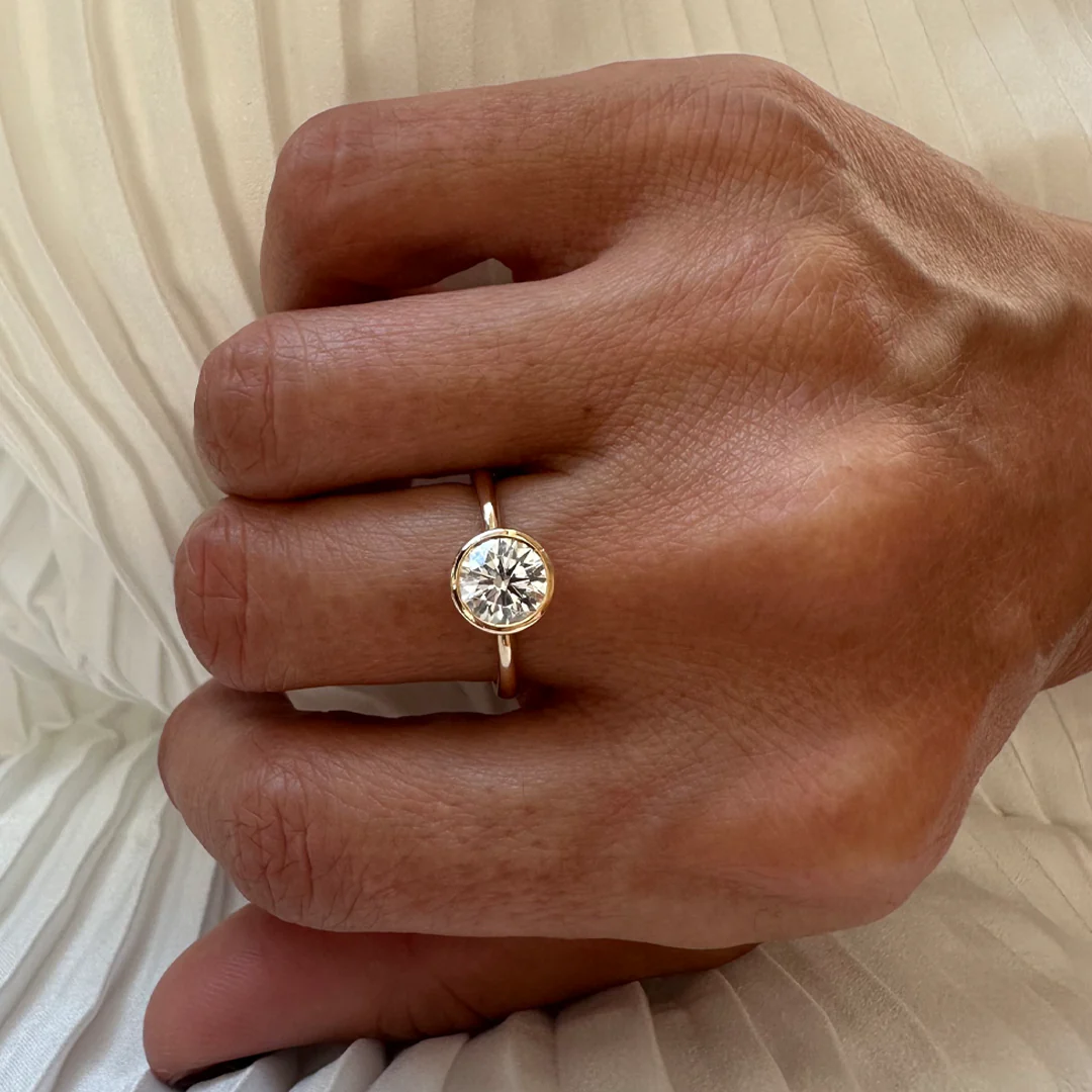 18K Yellow Gold Round LAB Diamond Ring - Image 6