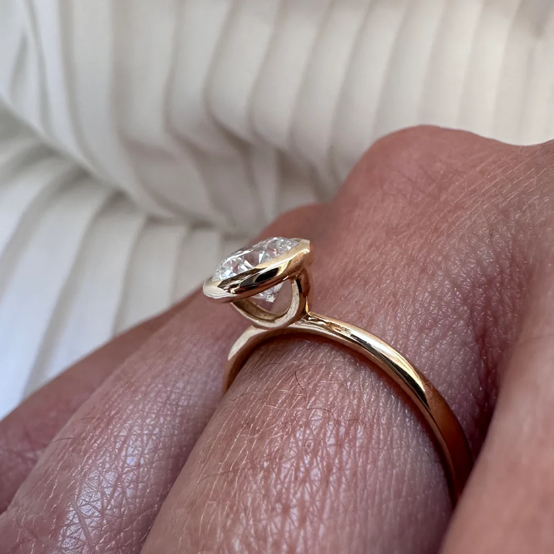 18K Yellow Gold Round LAB Diamond Ring - Image 9