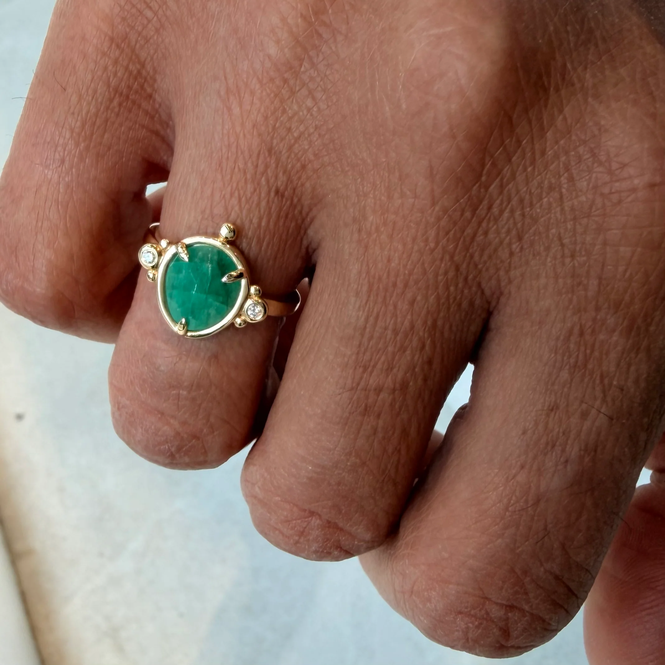 Spring Bloom – 14K Gold Ring with Emerald & Diamonds - Image 4