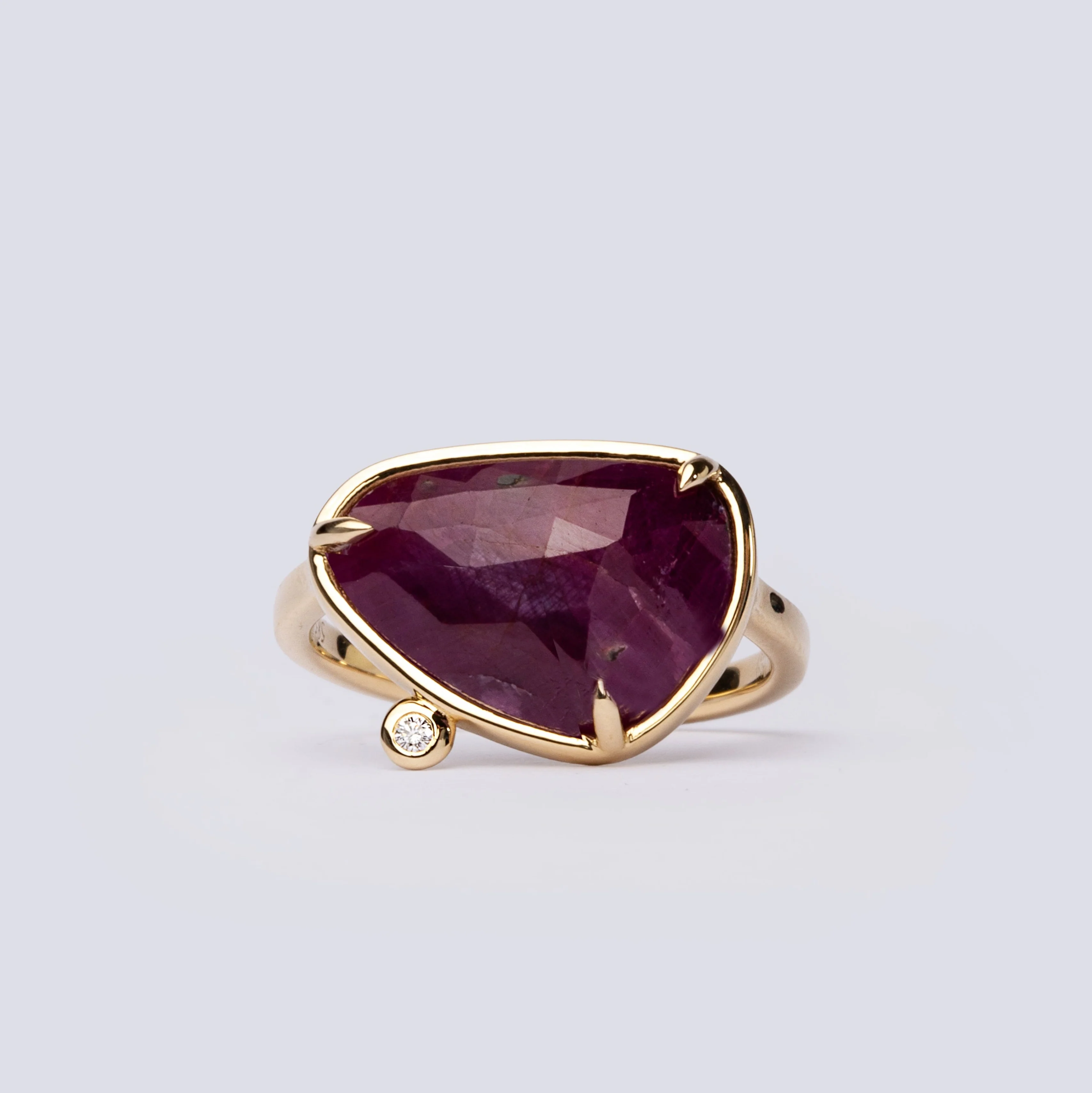 Core Red – 14K Gold Ring with Ruby & Diamonds - Image 2