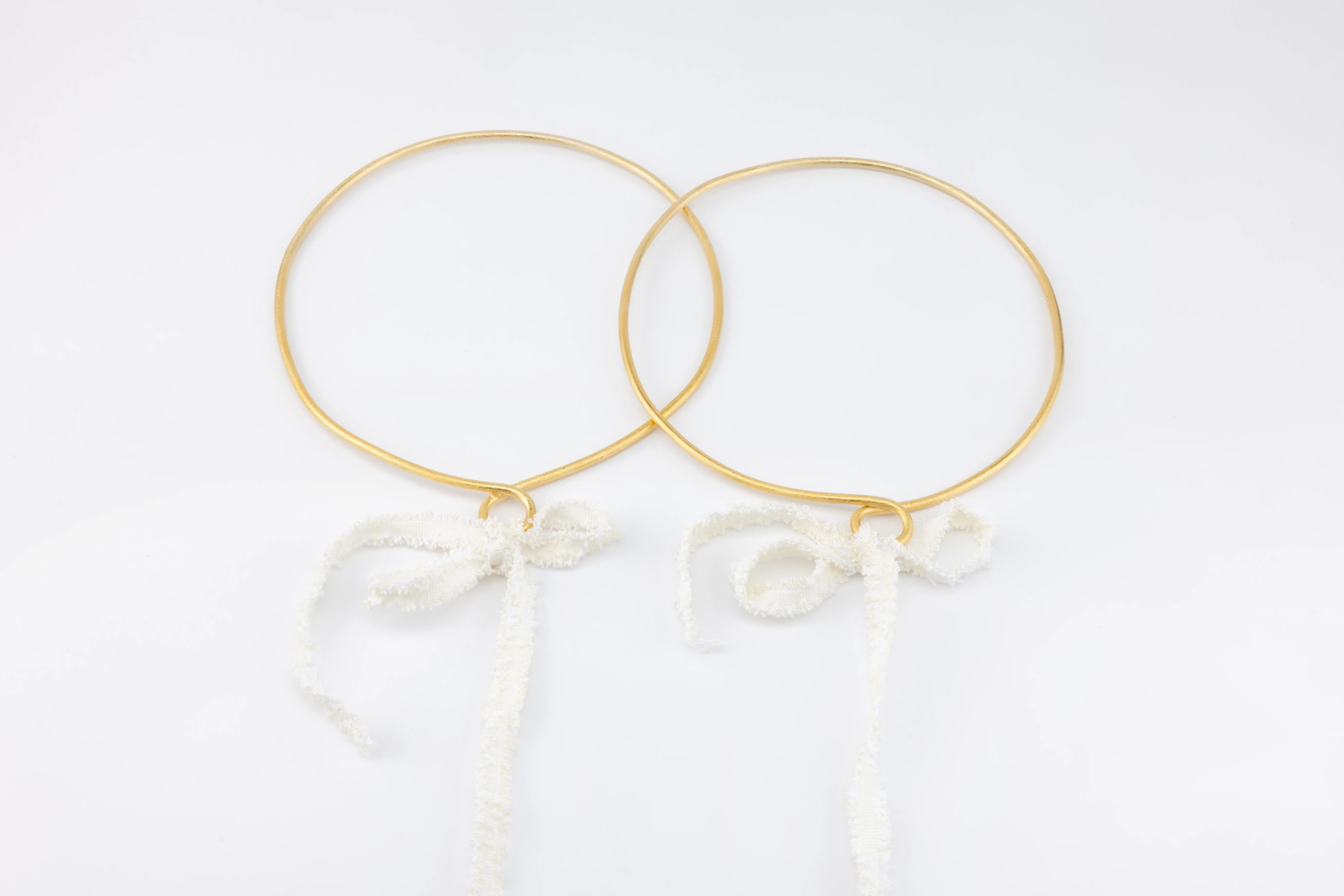 Thick Diamond-Cut Wedding Crowns (Stefana) - Image 3