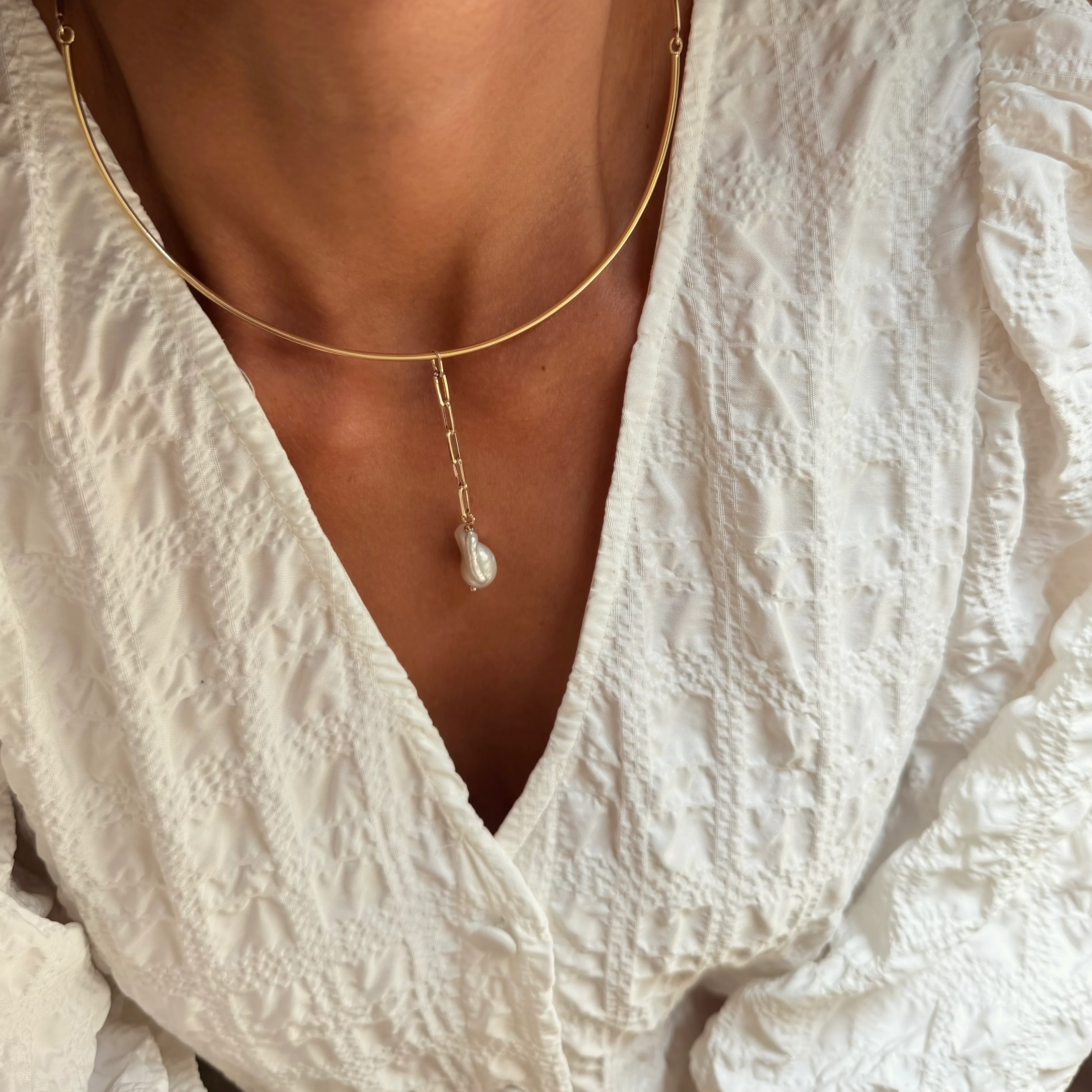 Medium Baroque Pearl Chain Motif - Image 9