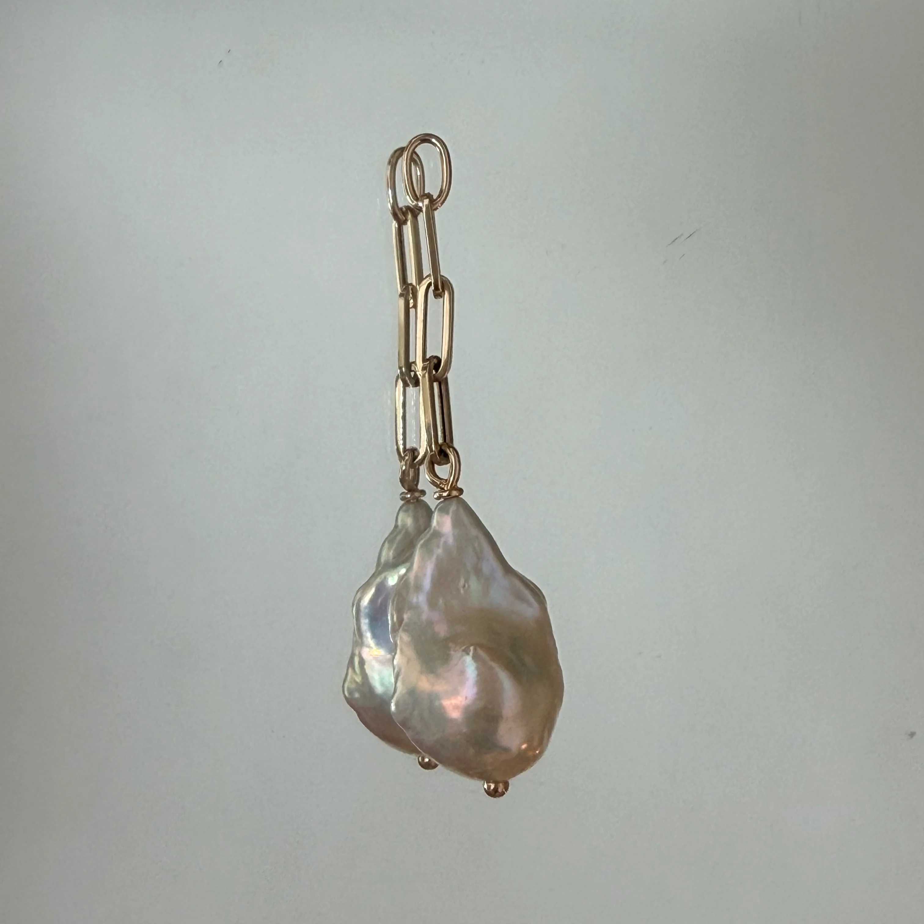 Short Big Baroque Pearl Chain Motif - Image 2