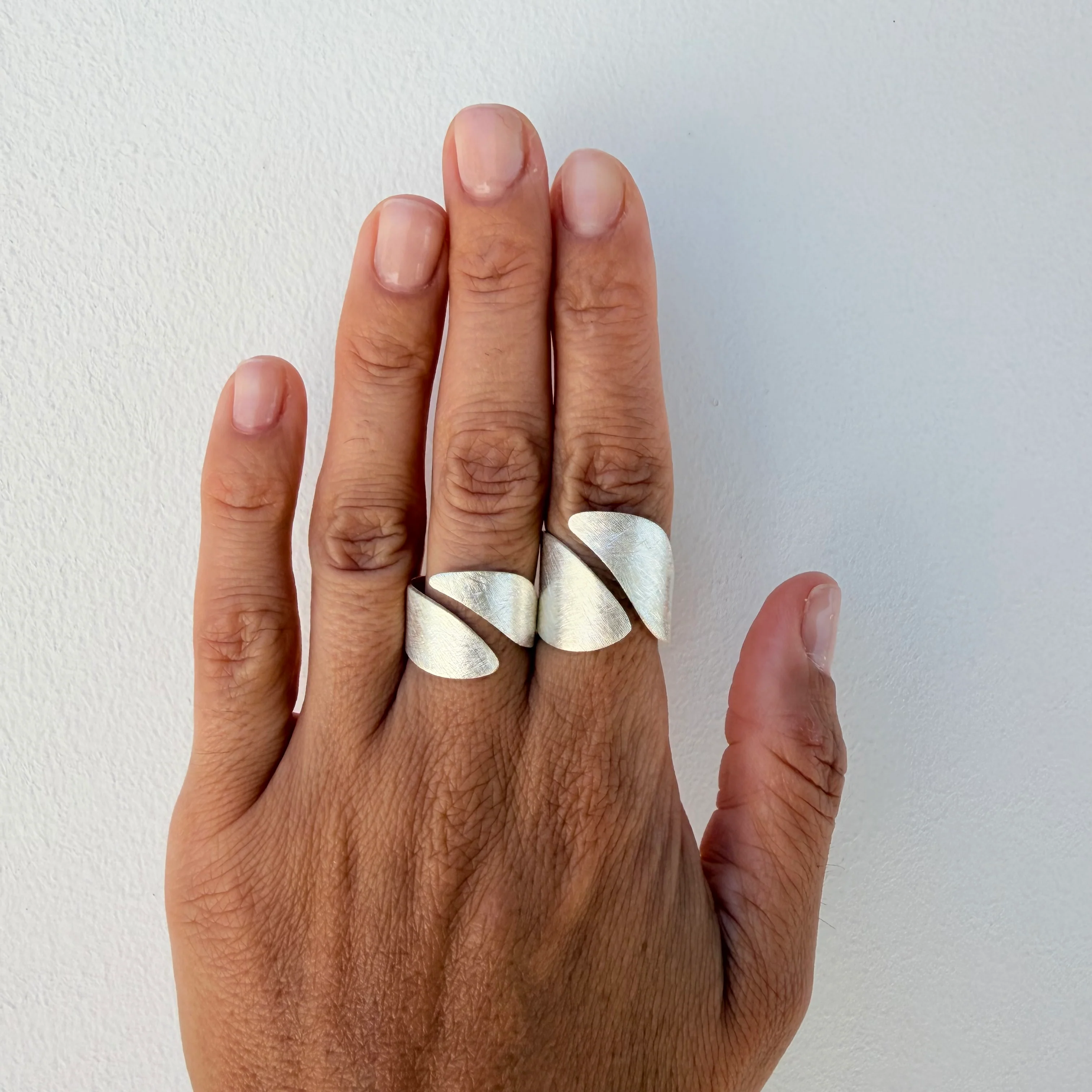 Short Leaf Ring - Image 4