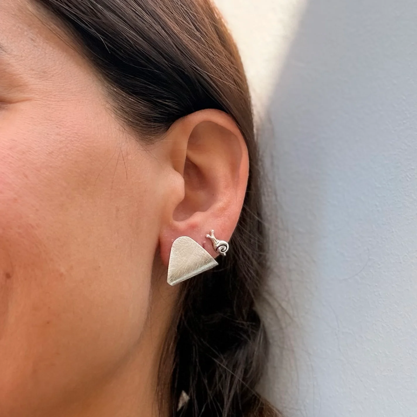 Triangle fold earrings - Image 3